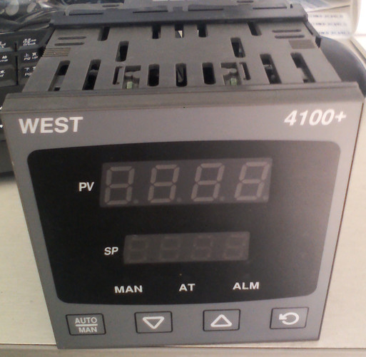 WEST通用型過程控制器P4100系列